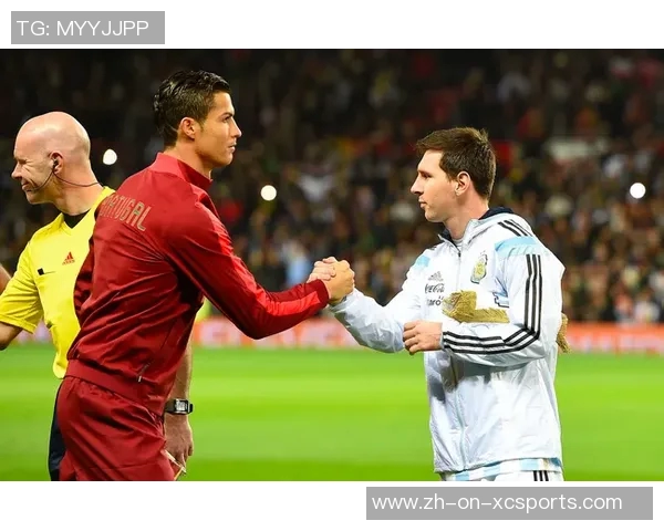 《足球场上的传奇之星:梅西C罗内马尔贝尔和他们的辉煌瞬间》 《足球场上的传奇之星:梅西C罗内马尔贝尔和他们的辉煌瞬间》